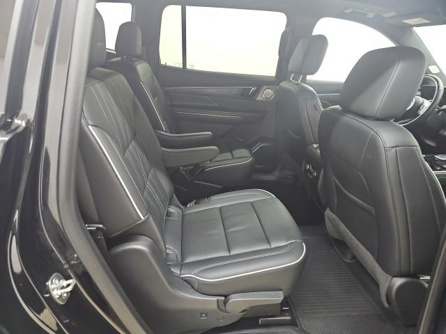 Used 2025 Buick Enclave Avenir w/ Super Cruise Package image 21