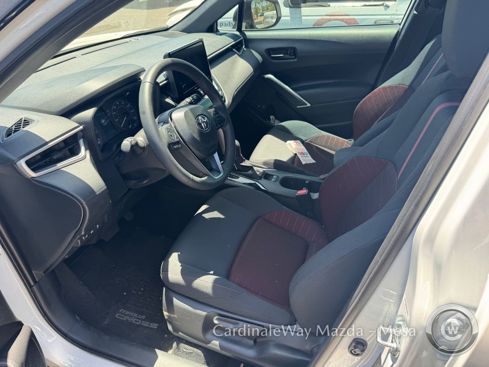 Used 2025 Toyota Corolla Cross AWD Hybrid image 9
