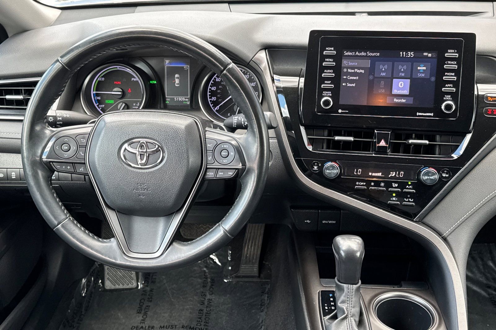 Used 2022 Toyota Camry SE FWD image 18