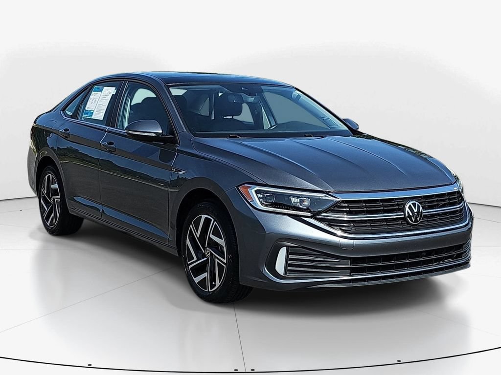 Used 2024 Volkswagen Jetta SEL FWD image 3