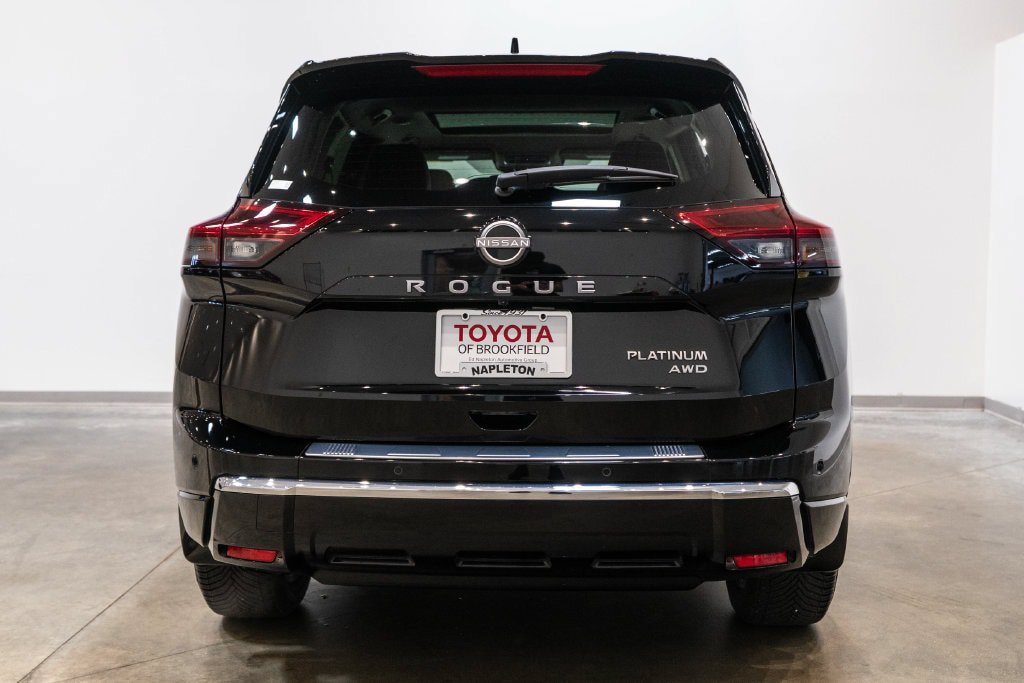 Used 2024 Nissan Rogue Platinum w/ Platinum Premium Package AWD/4WD image 8