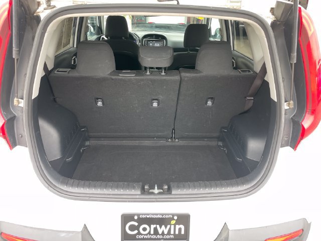 Used 2020 Kia Soul S FWD image 23