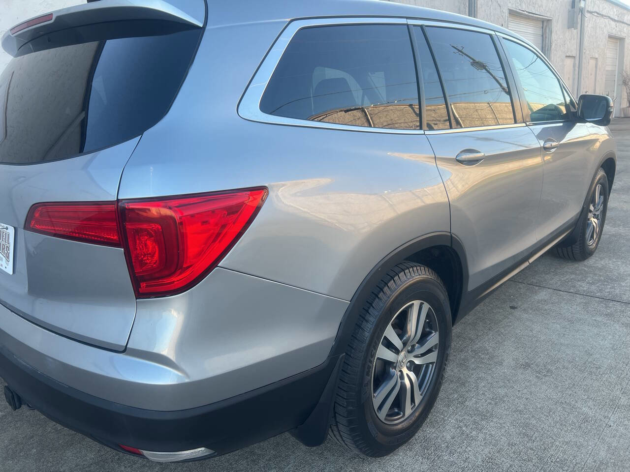 Used 2017 Honda Pilot EX-L image 5