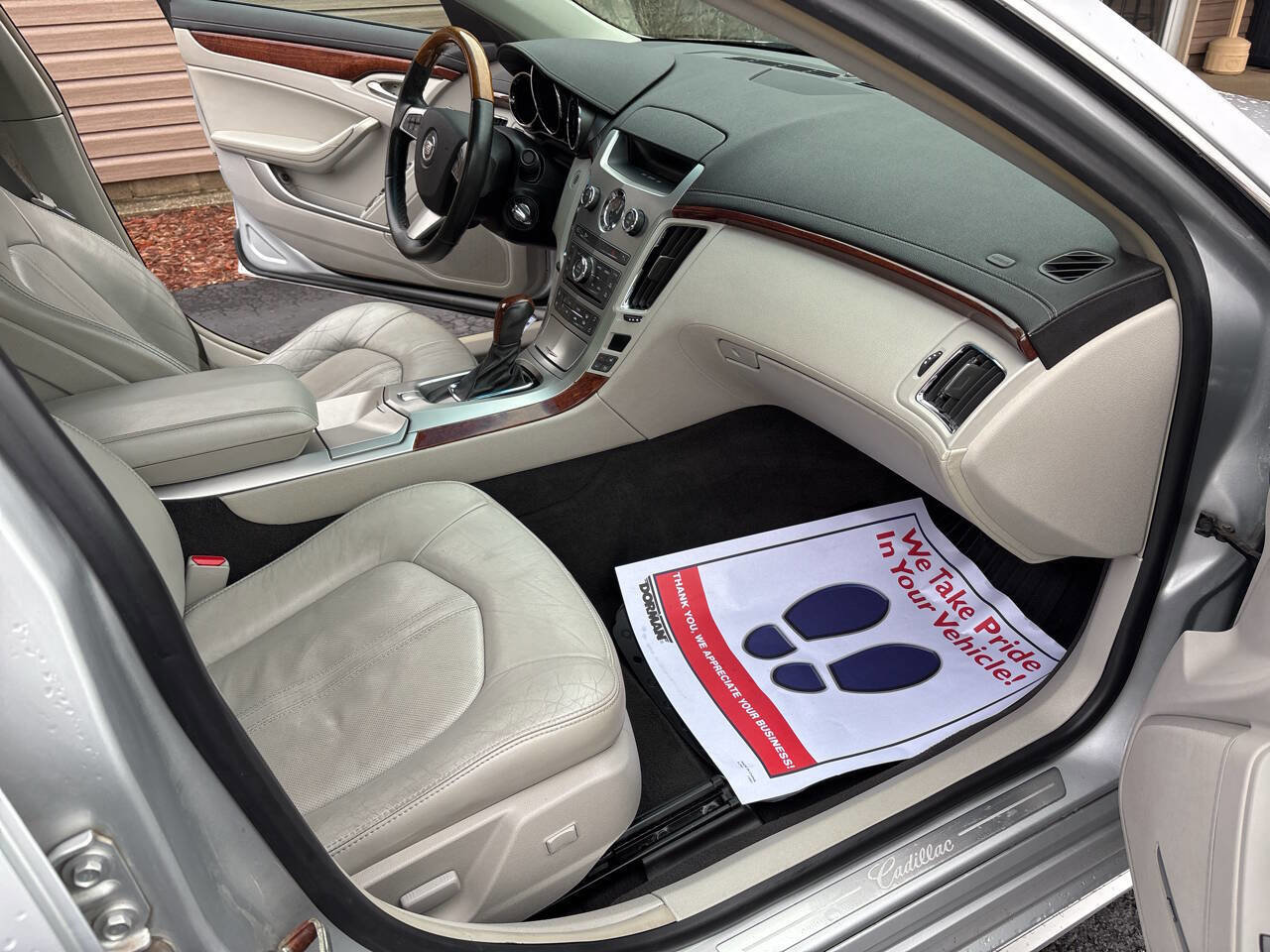 Used 2010 Cadillac CTS Premium AWD/4WD image 8