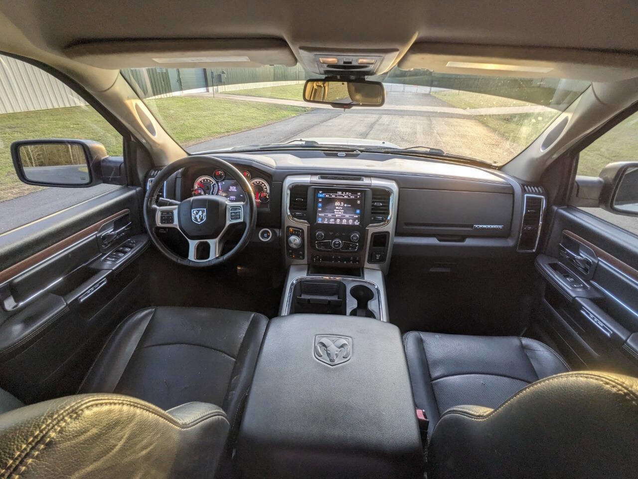 Used 2016 RAM 1500 Laramie w/ Convenience Group AWD/4WD image 21
