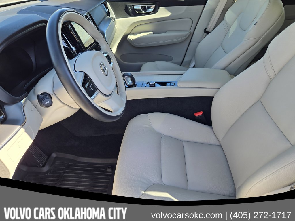 Certified 2025 Volvo XC60 B5 Core w/ Protection Package Premier AWD/4WD image 10