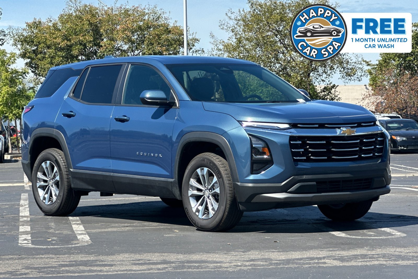 Used 2025 Chevrolet Equinox LT AWD/4WD image 1