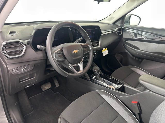 Used 2024 Chevrolet TrailBlazer LT w/ LT Cold Weather Package image 21