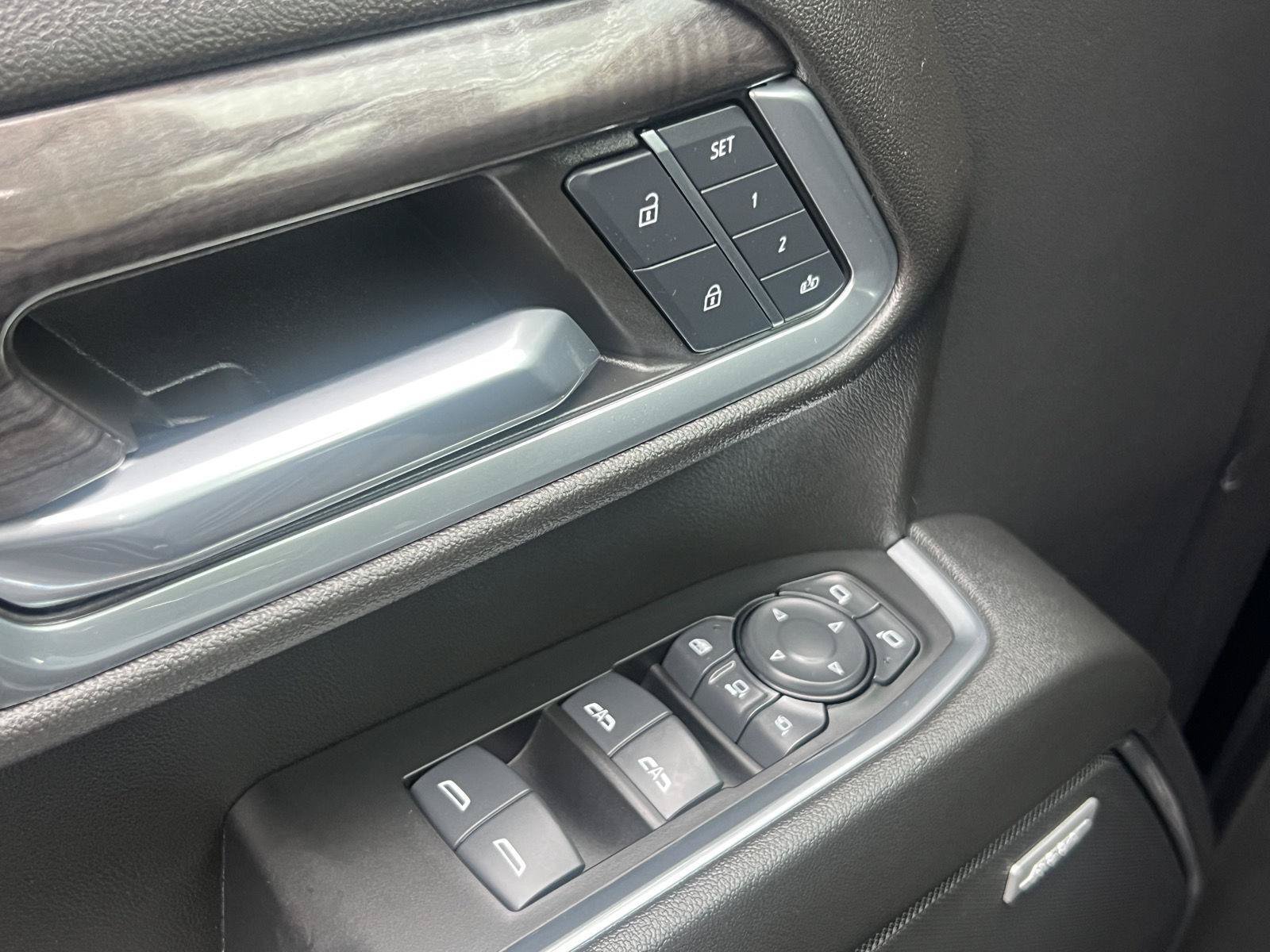 Used 2024 Chevrolet Silverado 2500 LTZ w/ LTZ Plus Package AWD/4WD image 23