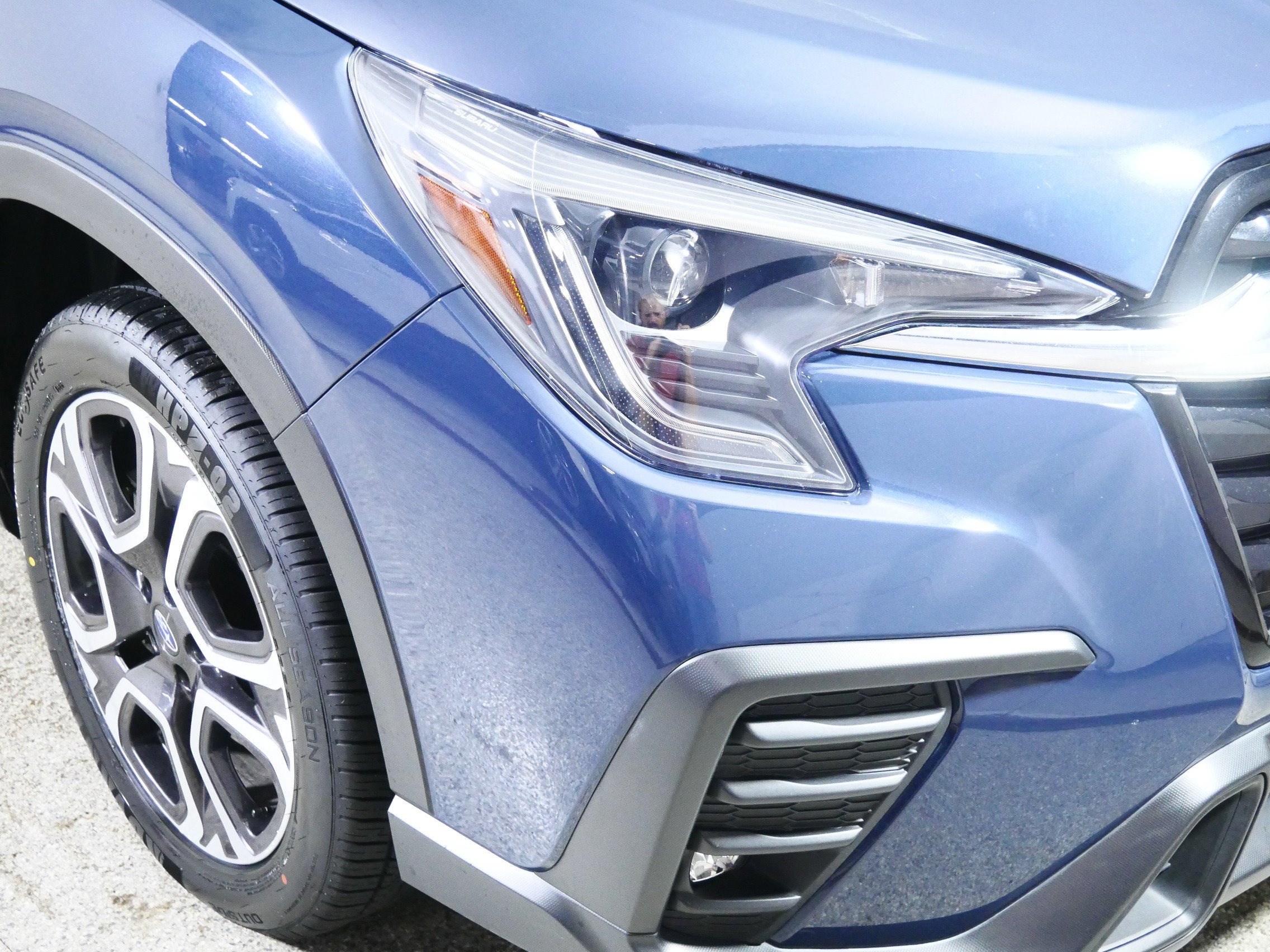 Used 2023 Subaru Ascent Limited w/ Technology Package AWD/4WD image 16