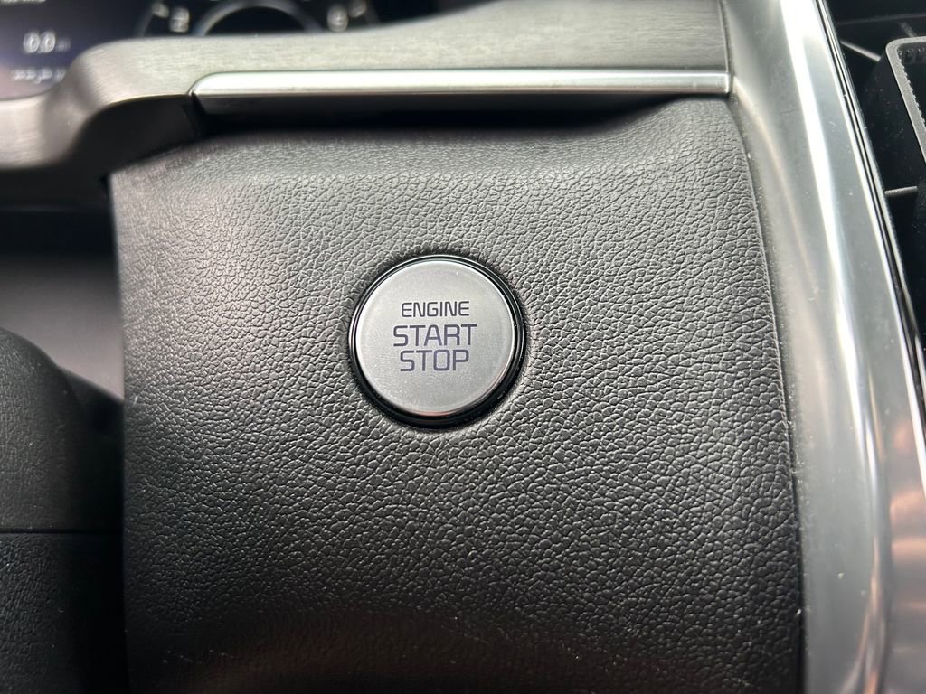Used 2023 Kia Sorento SX AWD/4WD image 17