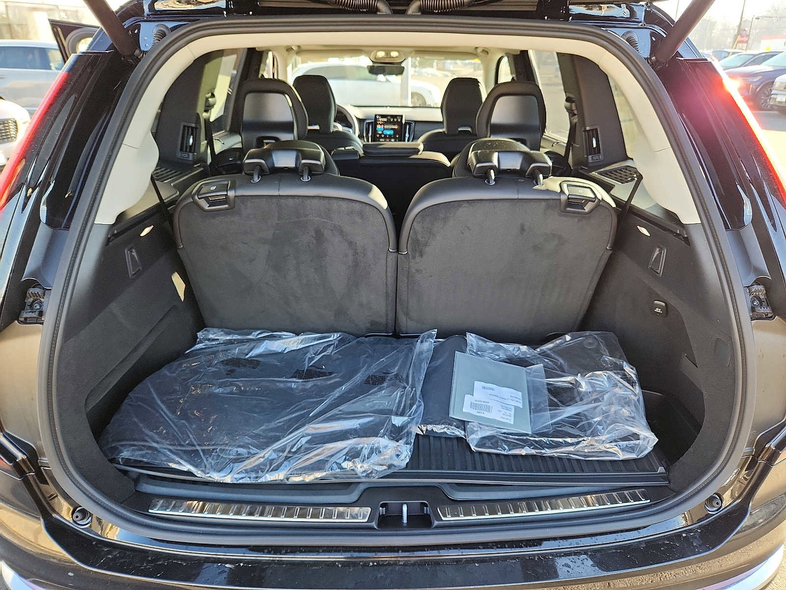 Used 2026 Volvo XC90 B6 Ultra w/ Protection Package image 26