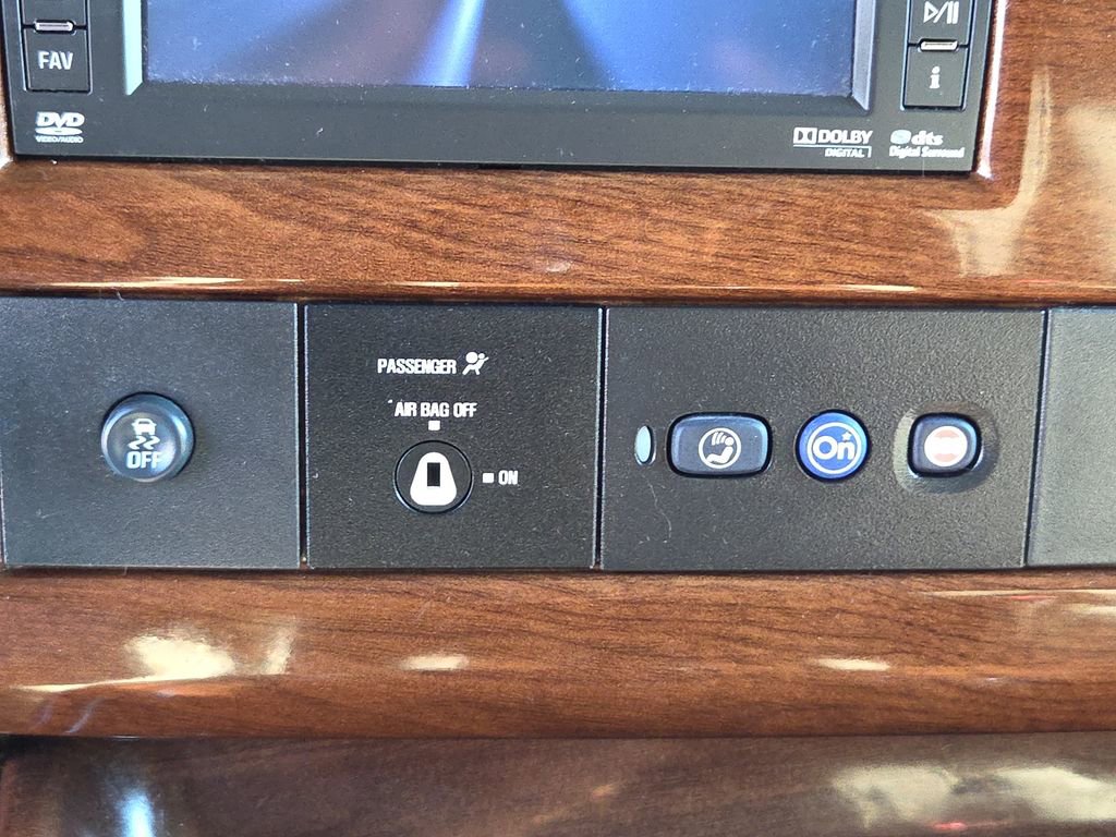 Used 2015 Chevrolet Express 2500 image 14