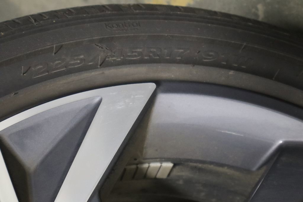 Used 2025 Hyundai Elantra SEL FWD image 43