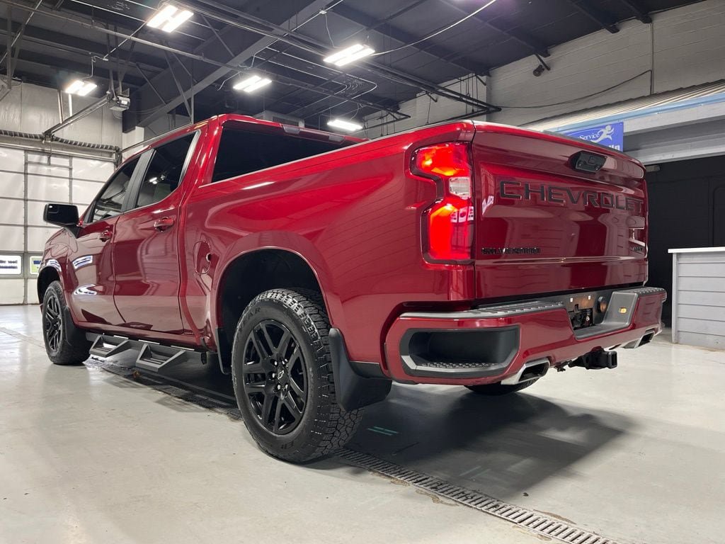 Used 2023 Chevrolet Silverado 1500 RST AWD/4WD image 5