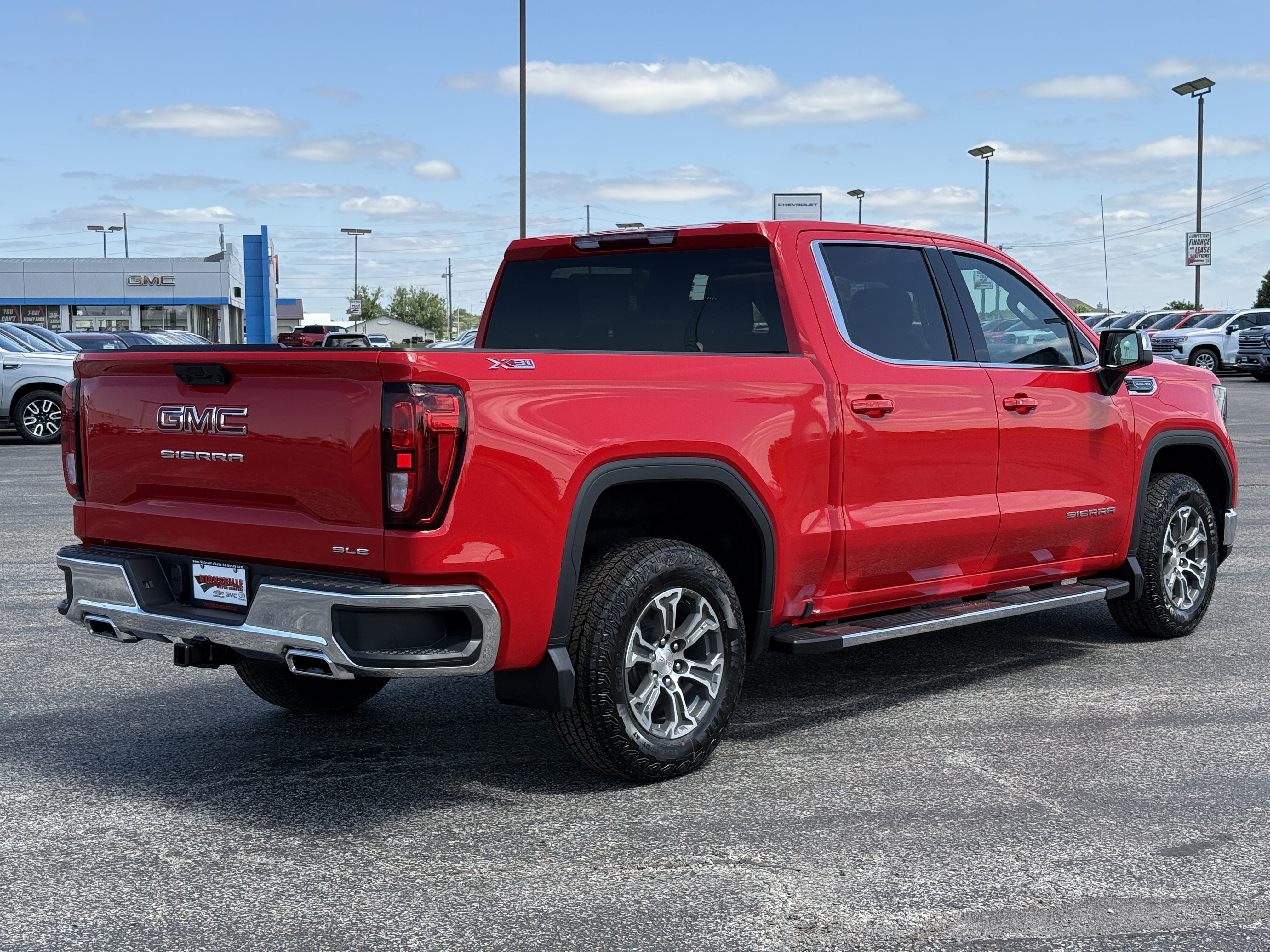 New 2026 GMC Sierra 1500 SLE AWD/4WD image 5