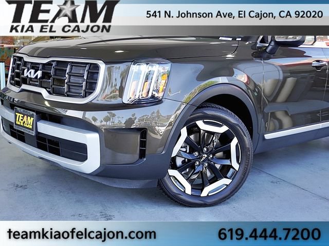 Certified 2024 Kia Telluride S w/ S Sunroof Package FWD image 3