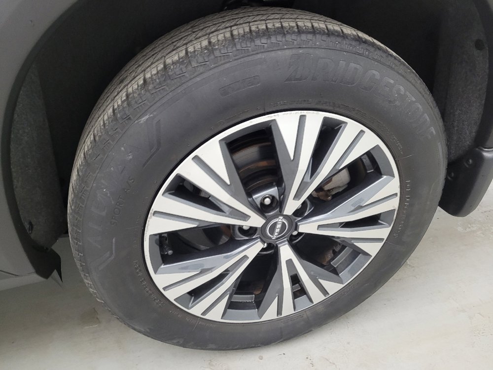 Used 2023 Nissan Rogue SV AWD/4WD image 31