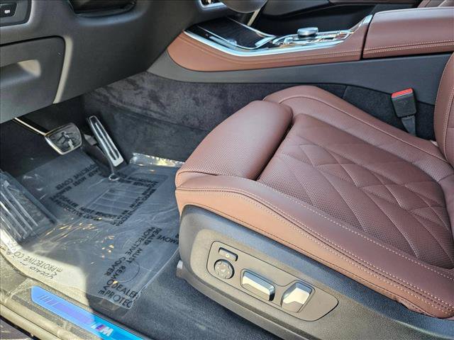 New 2026 BMW X5 xDrive50e w/ M Sport Package AWD/4WD image 4