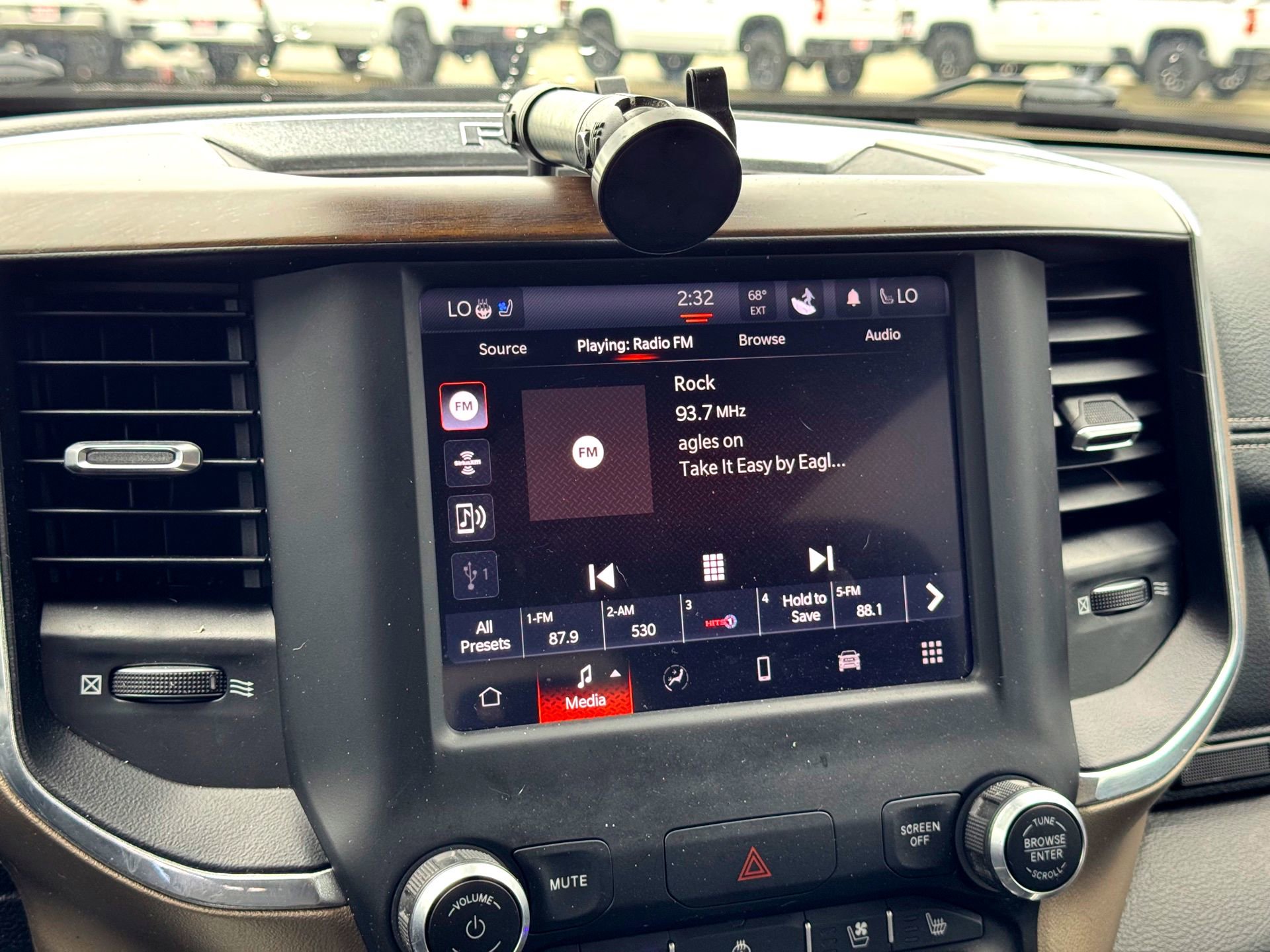 Used 2022 RAM 1500 Laramie image 28