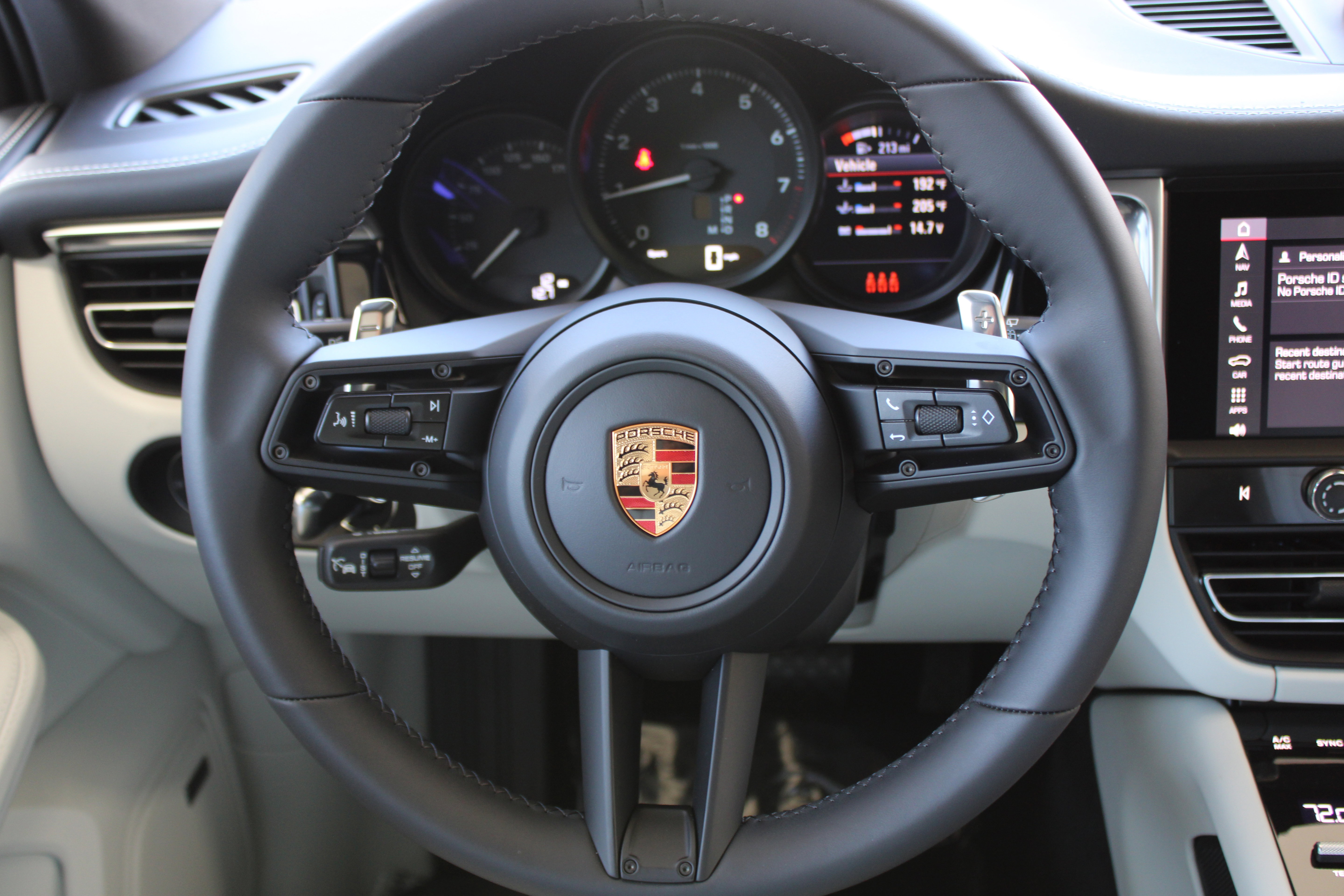 New 2026 Porsche Macan AWD/4WD image 18