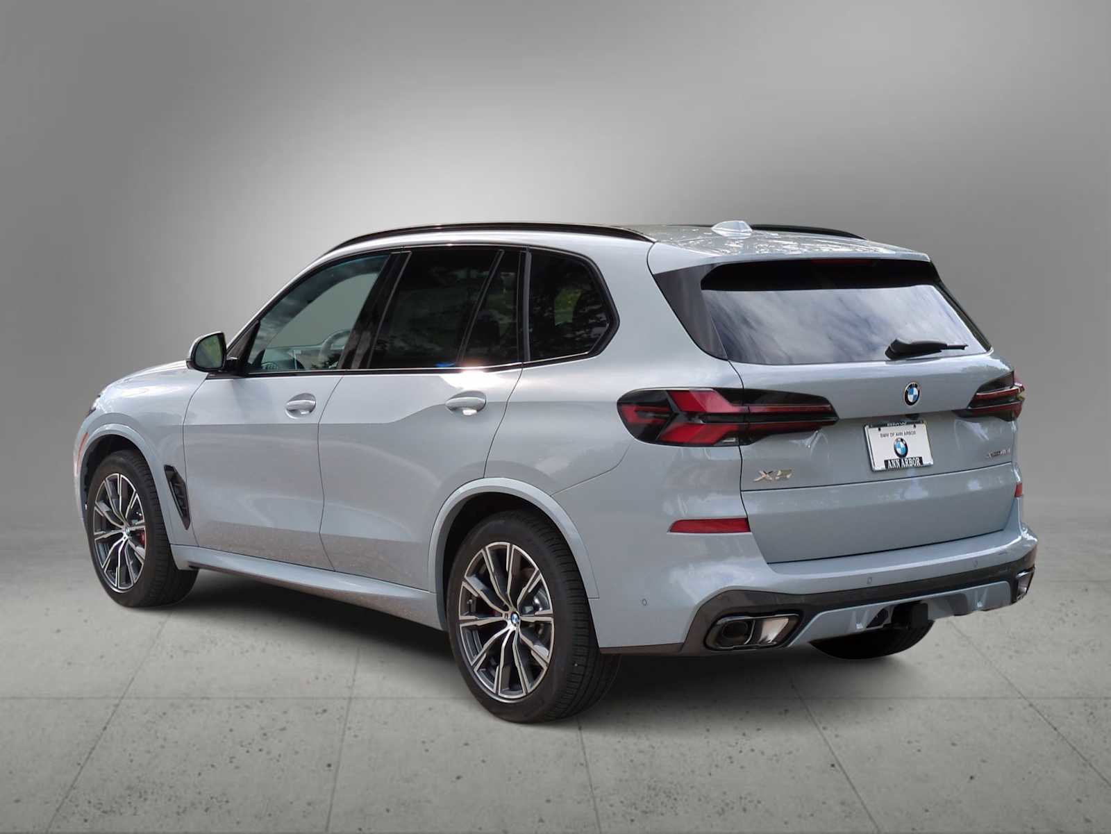 New 2026 BMW X5 xDrive40i w/ M Sport Package image 6