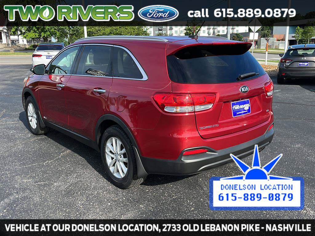 Used 2017 Kia Sorento AWD image 7