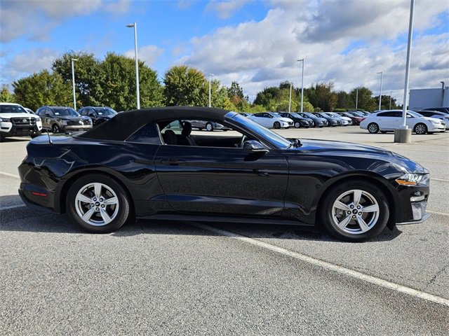 Used 2021 Ford Mustang Convertible image 11