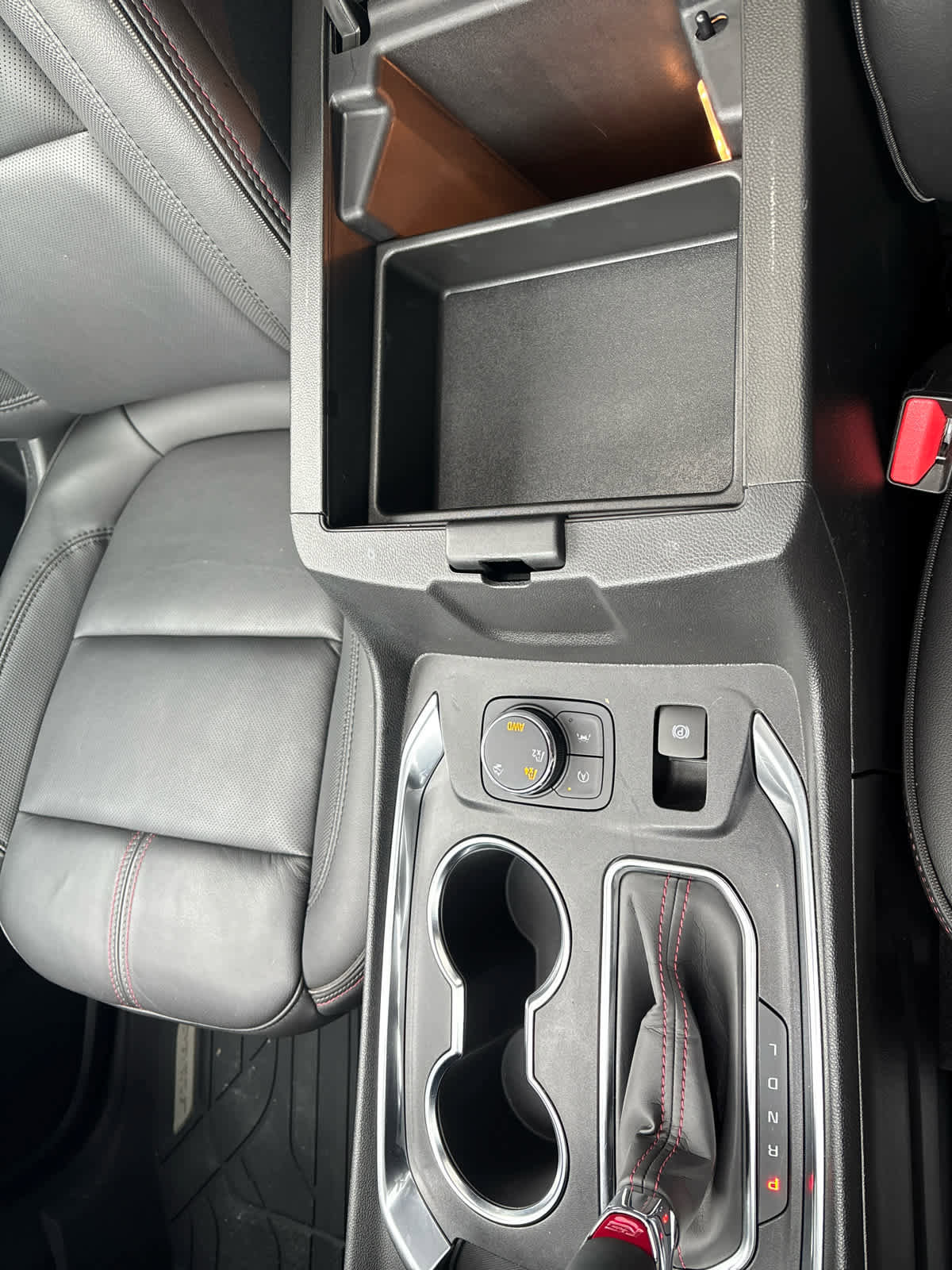 Used 2024 Chevrolet Traverse RS w/ LPO, Floor Liner Package image 33