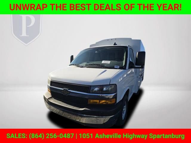 New 2025 Chevrolet Express 3500 w/ Power Convenience Package image 11