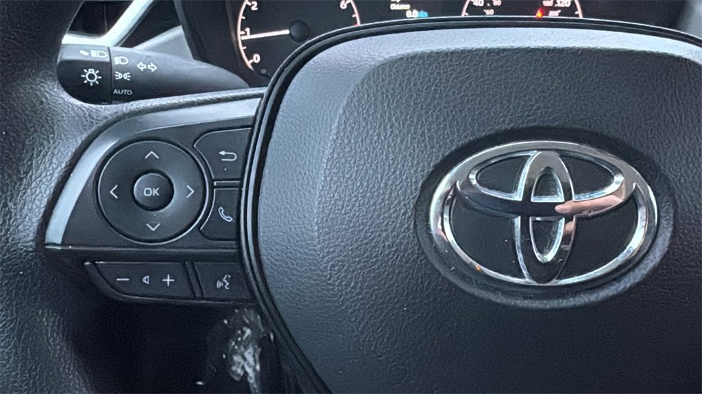 Certified 2023 Toyota Corolla LE image 27