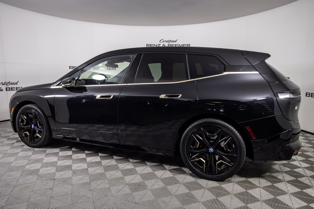 Used 2023 BMW iX M60 w/ Executive Package AWD/4WD image 11