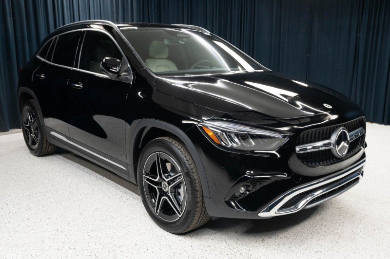 New 2026 Mercedes-Benz GLA 250 image 3