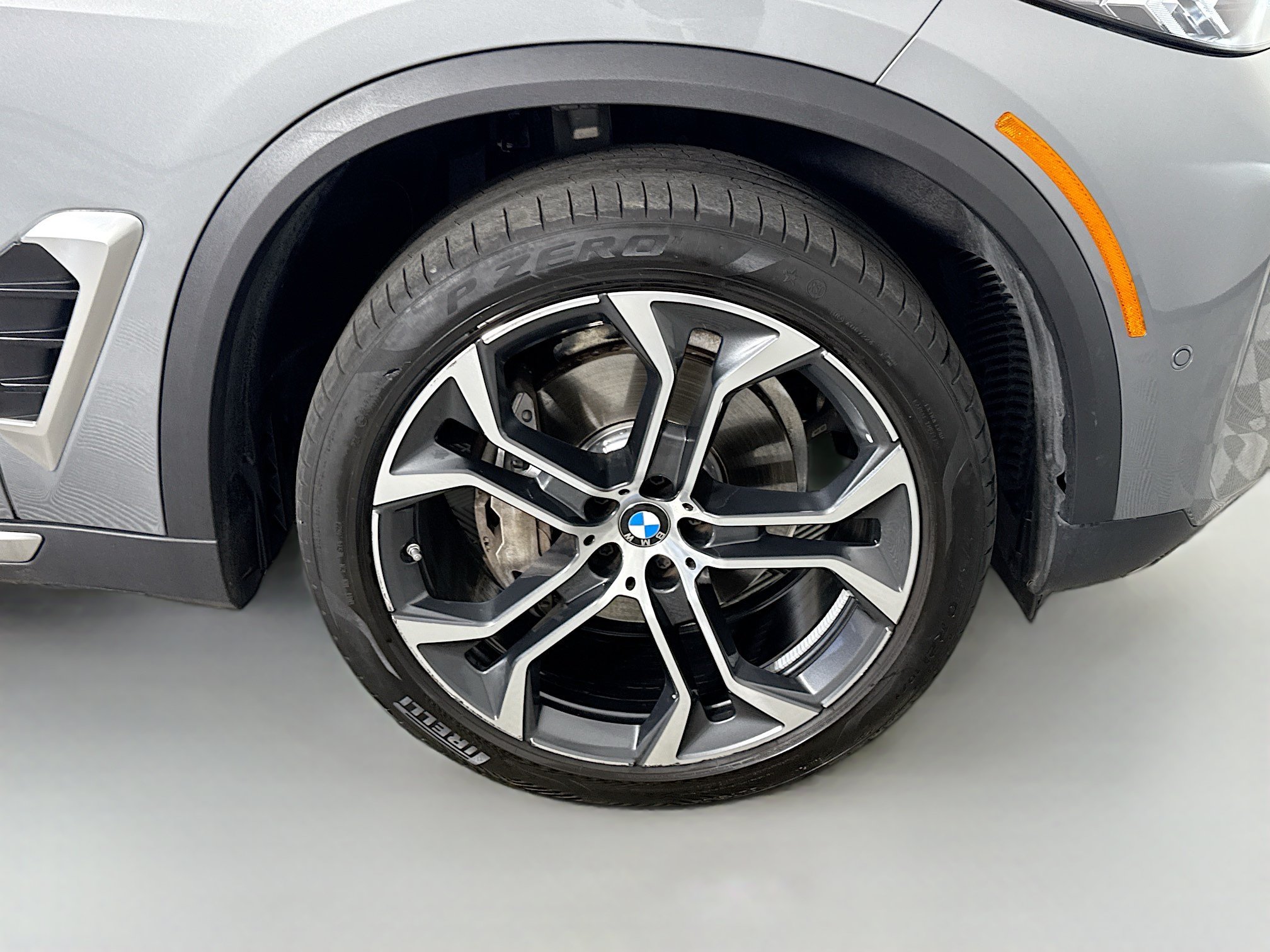 Used 2024 BMW X5 sDrive40i RWD image 32