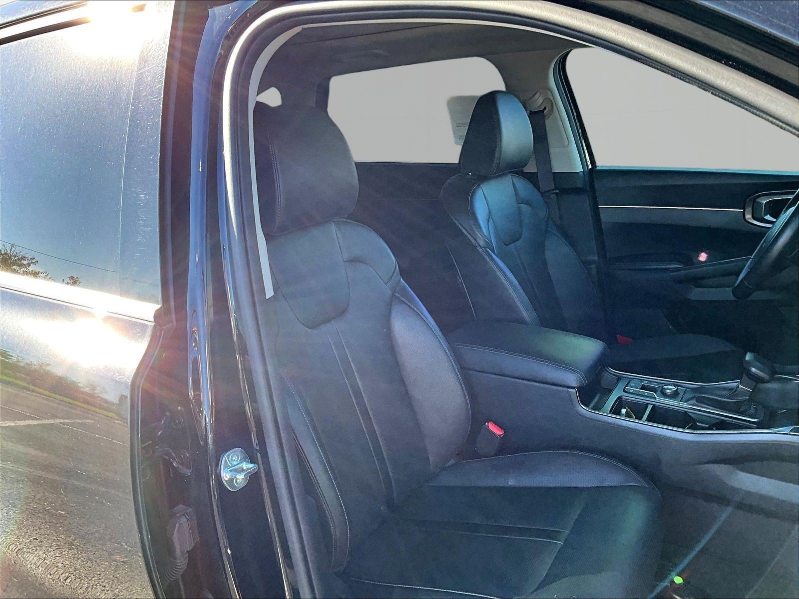 Used 2025 Kia Sorento S w/ Panoramic Sunroof Package FWD image 28
