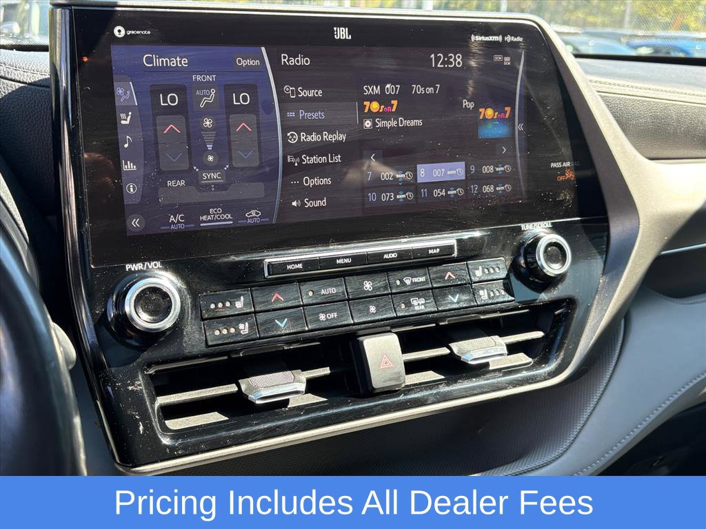 Used 2020 Toyota Highlander Limited AWD/4WD image 11