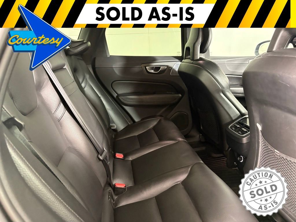 Used 2018 Volvo XC60 T5 Inscription w/ Convenience Package image 16