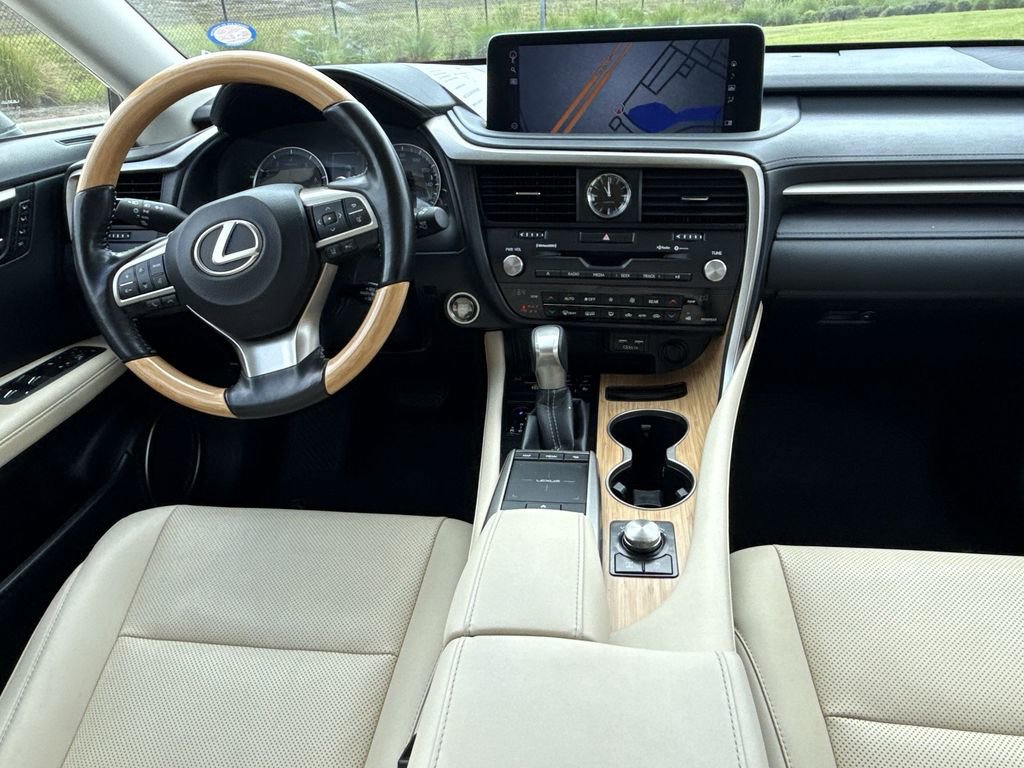 Used 2021 Lexus RX 350L Premium w/ Premium Package AWD/4WD image 19