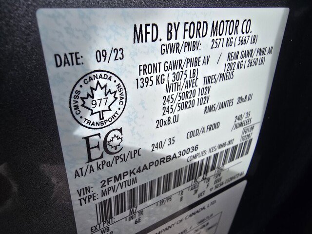 Used 2024 Ford Edge ST w/ Cold Weather Package image 35