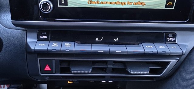 Used 2025 Toyota Camry LE image 21