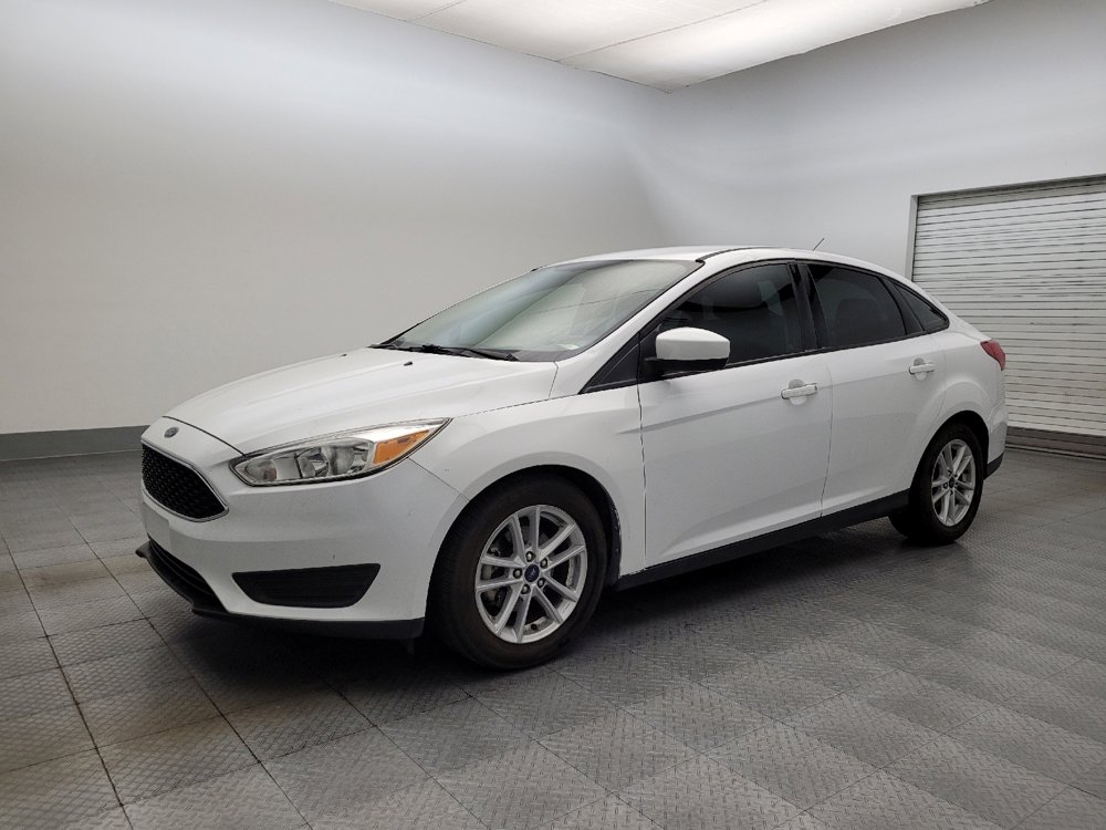 Used 2018 Ford Focus SE image 2