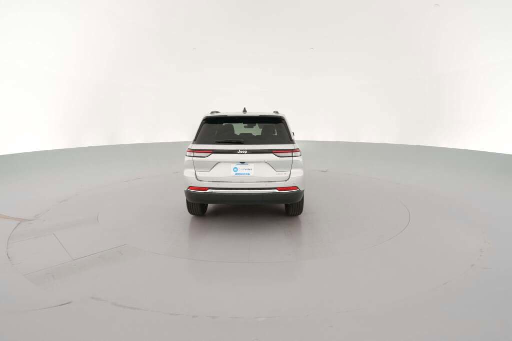 New 2025 Jeep Grand Cherokee Limited image 10