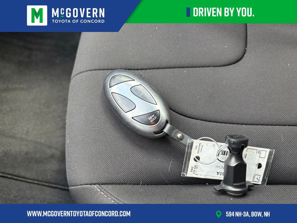 Used 2025 Hyundai Elantra Sport image 35