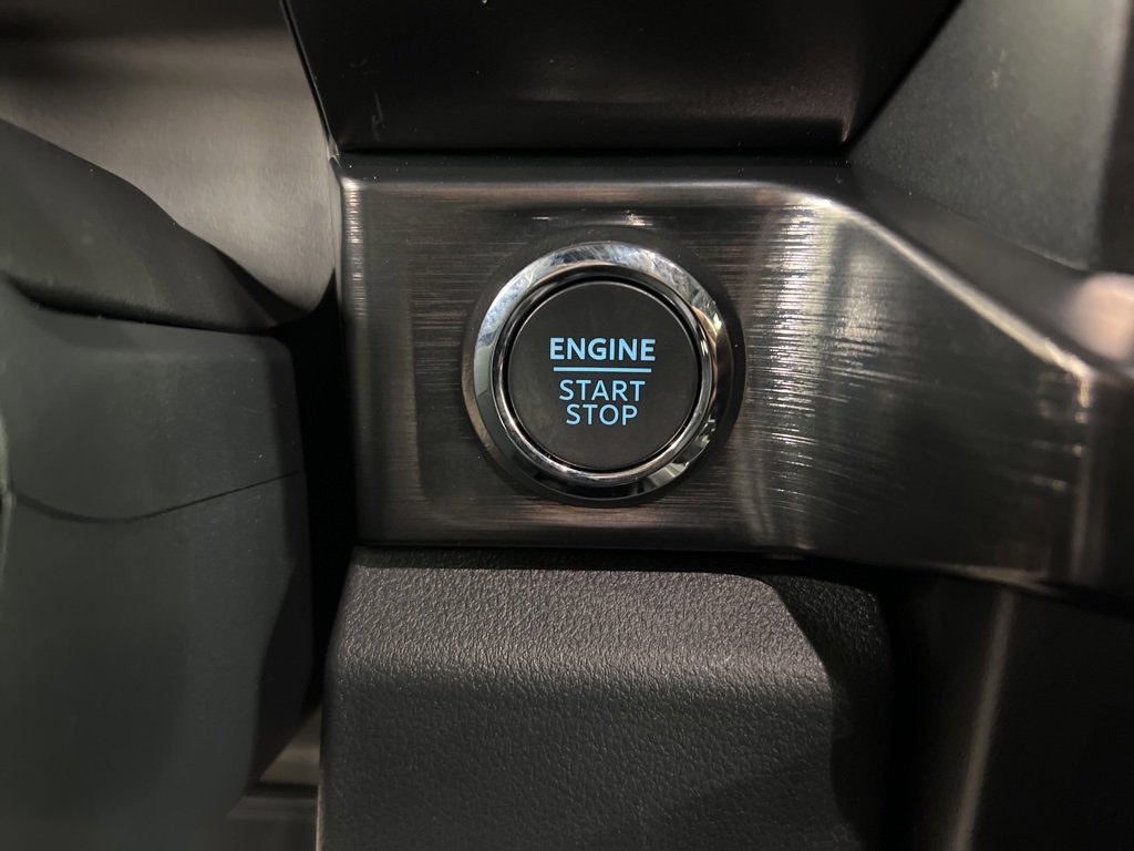 New 2026 Ford F250 Lariat w/ Black Appearance Package image 20