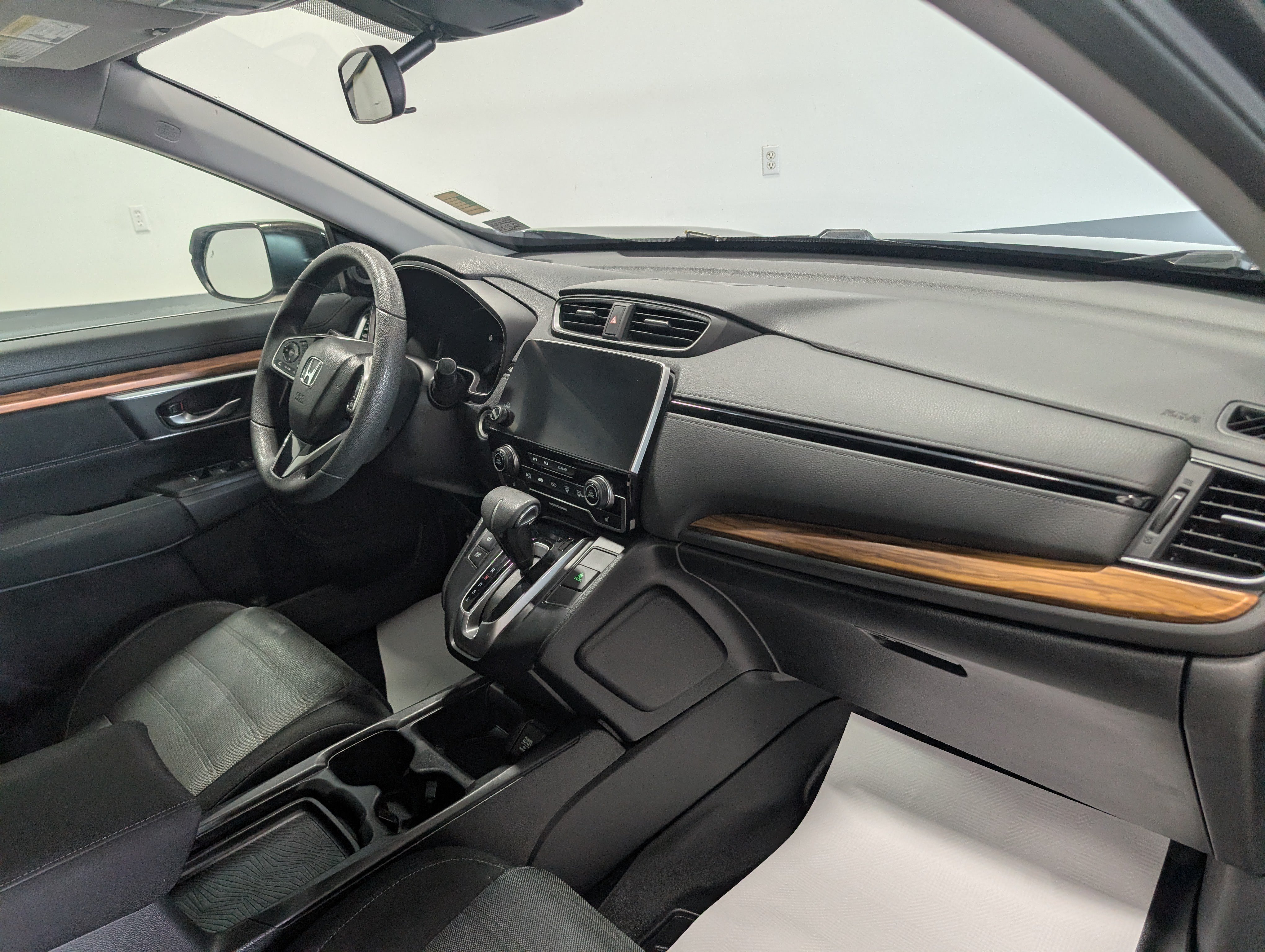 Used 2017 Honda CR-V EX image 17