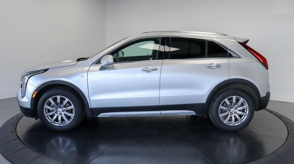 Used 2020 Cadillac XT4 Premium Luxury image 2