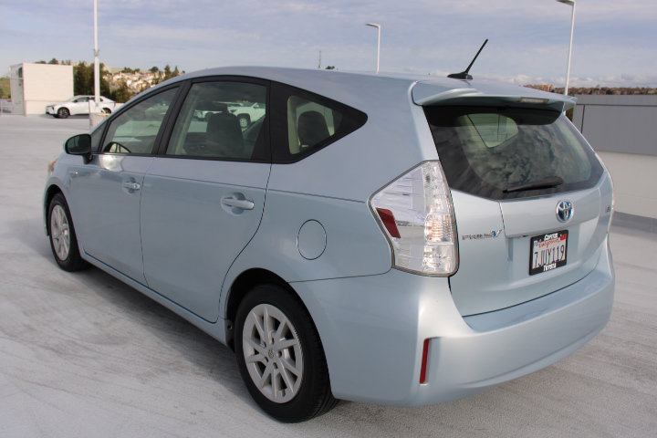 Used 2012 Toyota Prius V Three image 5