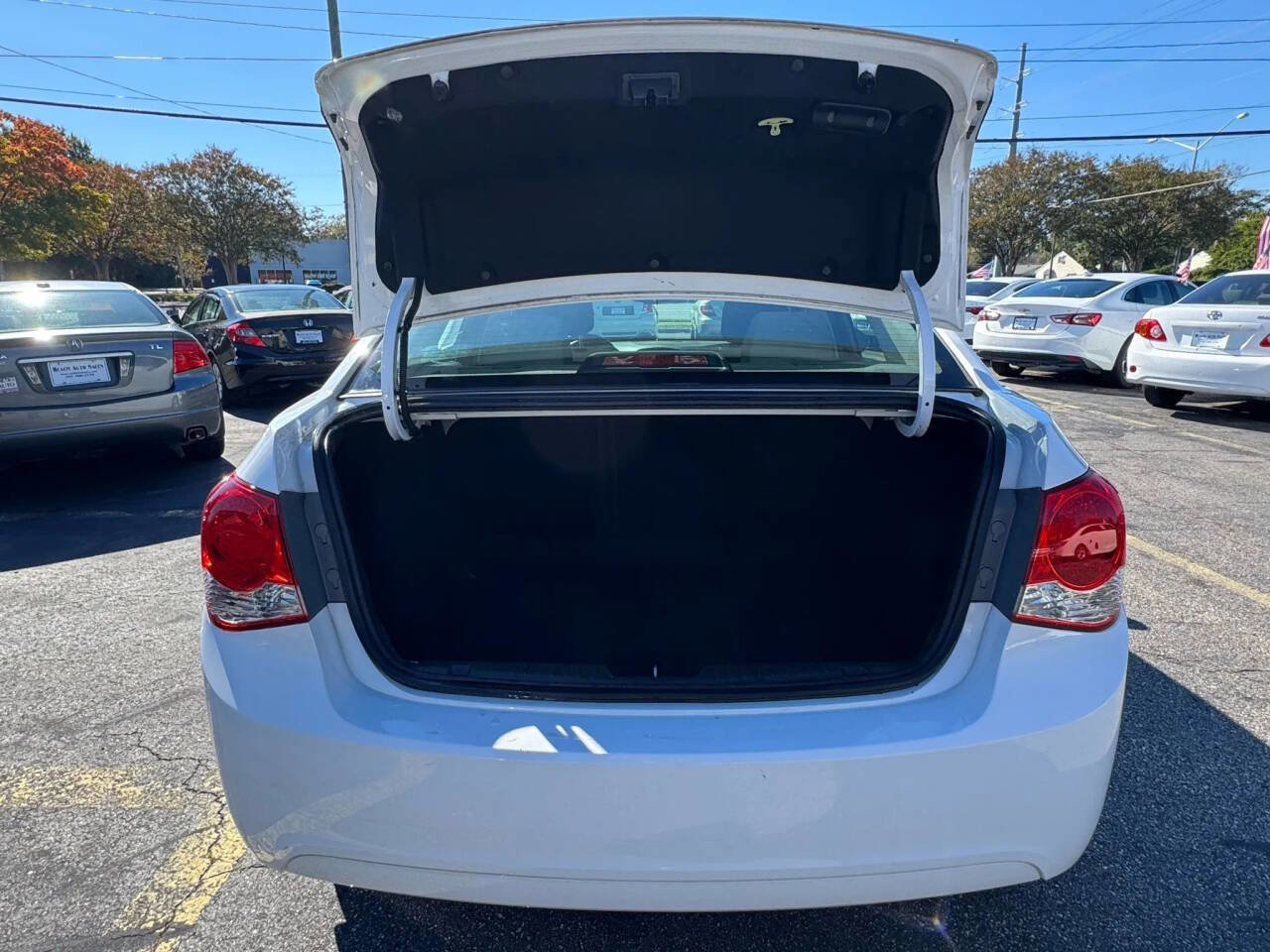 Used 2016 Chevrolet Cruze LS image 19