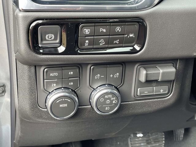 New 2026 GMC Yukon Elevation w/ Elevation Premium Package image 19