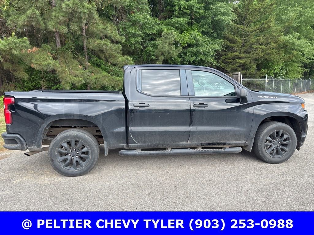 Used 2020 Chevrolet Silverado 1500 Custom w/ Custom Value Package RWD image 9